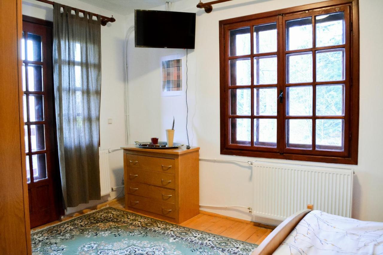 Grandpa'S Hidden Crib, 6 Bedroom, Pet Friendly Sinaia Exterior foto
